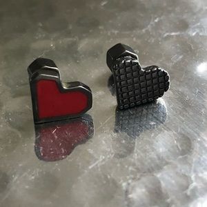 Marc Jacobs Jewelry - Marc Jacobs heart earrings ❤️🖤 Marc Jacobs Jewelry - Marc Jacobs heart earrings ❤️🖤